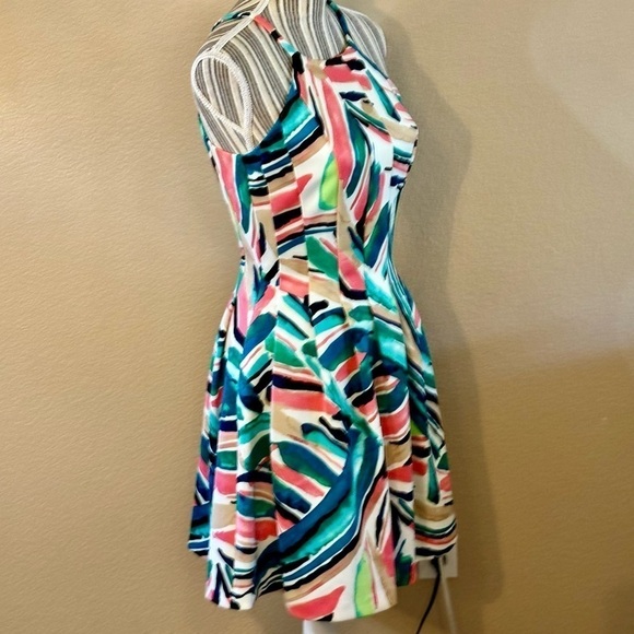 NWT Vince Camuto Dress Size 2 Abstract Watercolor Print Fit & Flare Scuba fabric - Picture 6 of 16
